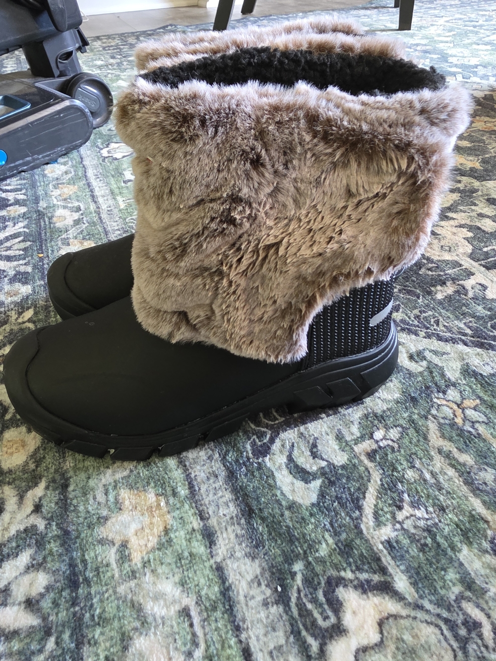 Hunter Kids Black and Brown Faux Fur Winter Boots